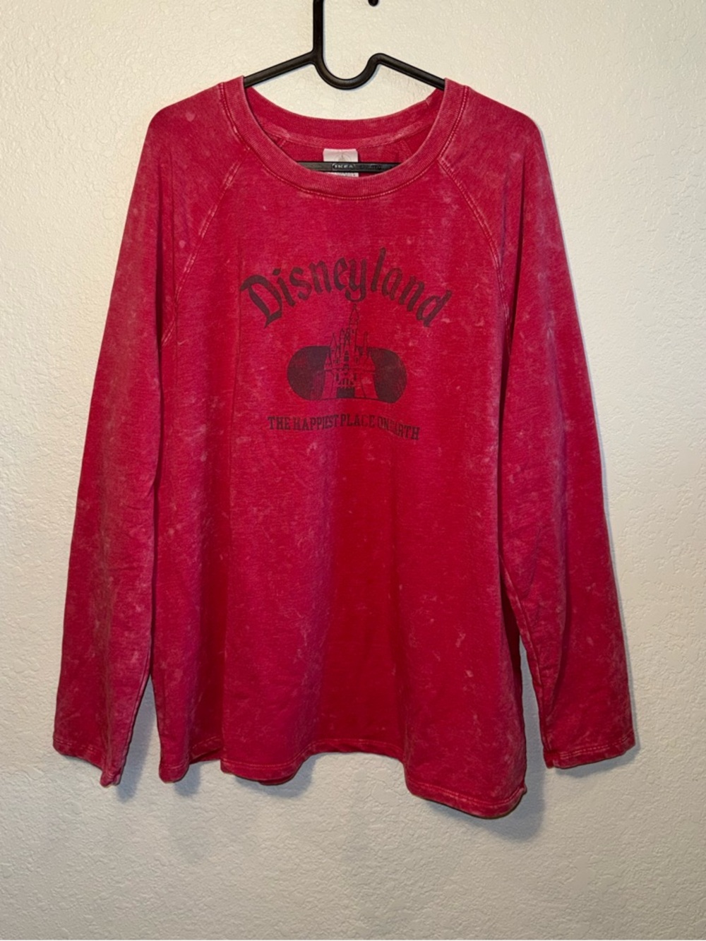 Disney Women’s Red Crewneck Disneyland Castle Lightweight Sweater Size XL